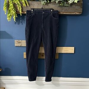 Patagonia Navy Blue corduroy pants 32 EUC